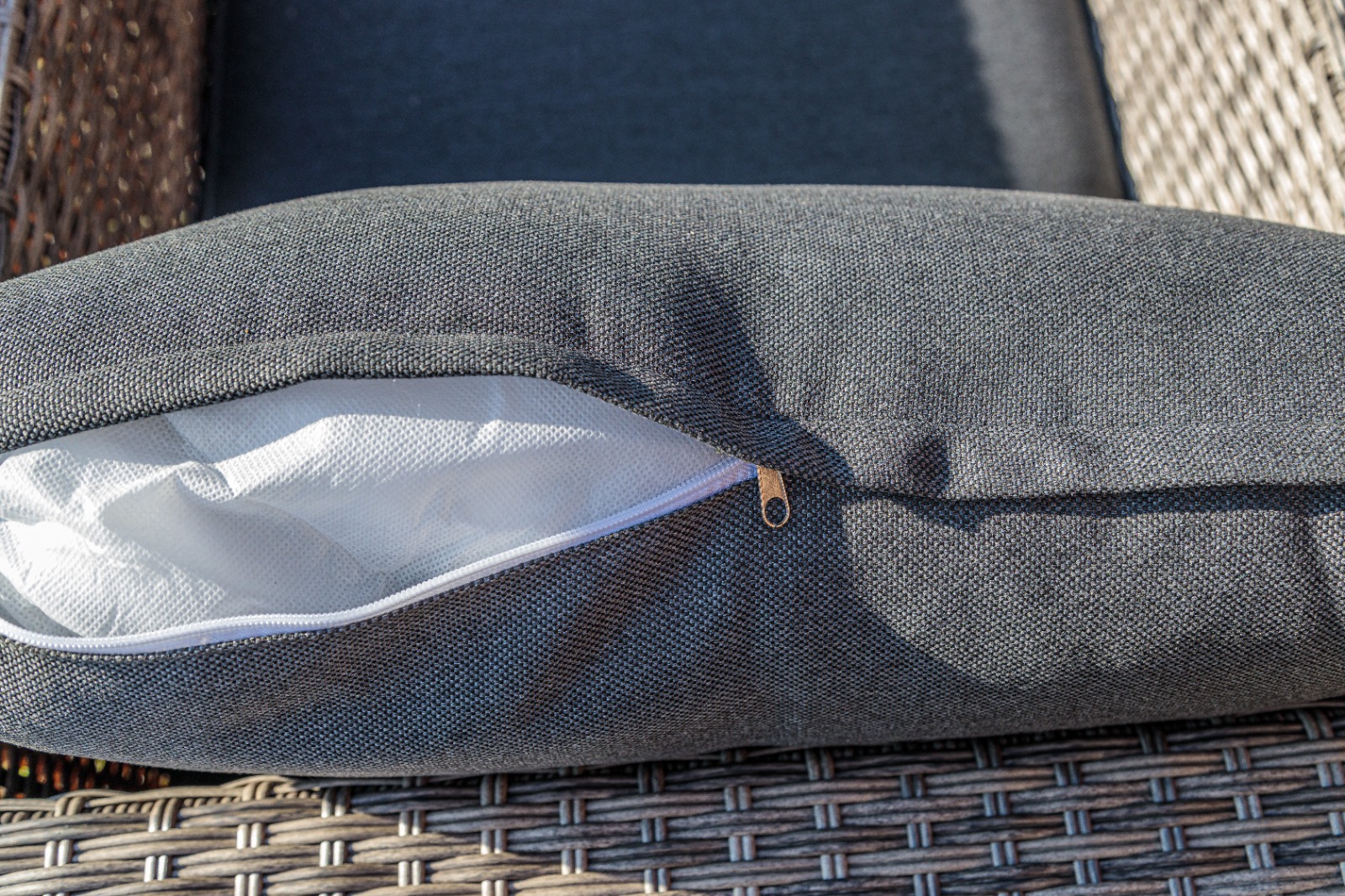 Подушка под спину KARL/GRAND VICKY серая 1